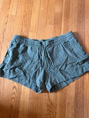 Old Navy Army Green Linen Shorts